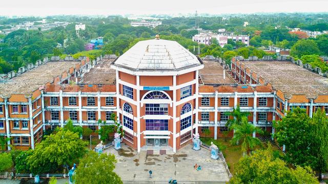 Rajah Muthiah Medical College Front view