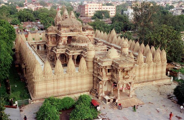 Sheth Hutheesinh Temple (Ahmedabad, where the college is located)