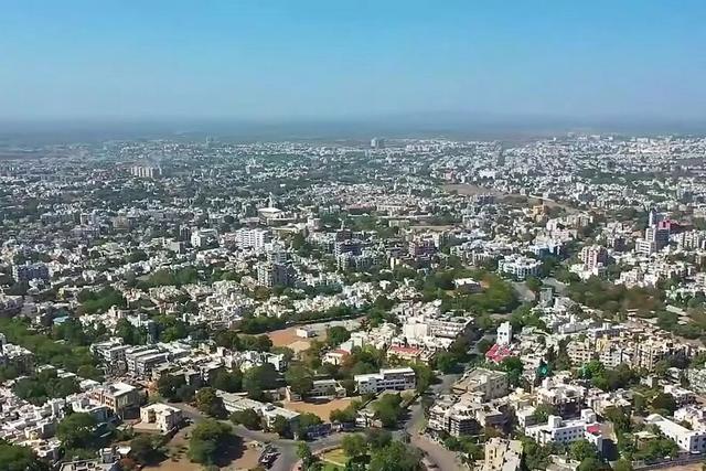 Bhavnagarskyeye (Bhavnagar, where the college is located)