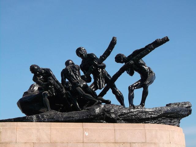 Chennai LabourStatue Closeup (Chennai, where the college is located)