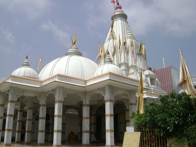 ShyamMandirDeoria (Deoria, where the college is located)