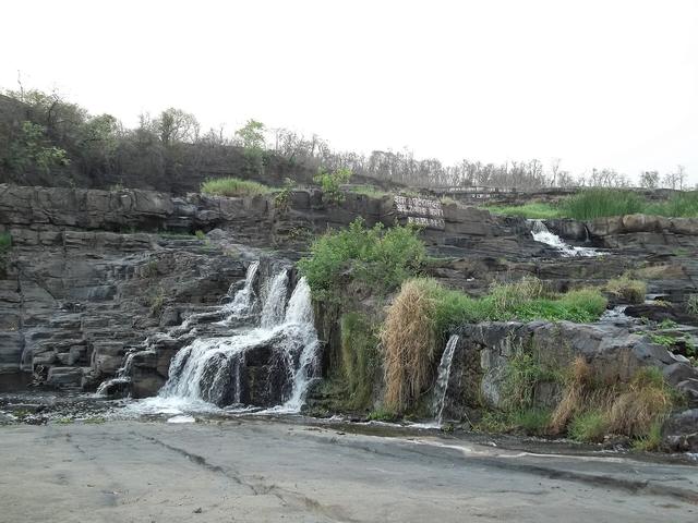 Bhatinda fall (Dhanbad, where the college is located)