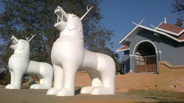 Uttra sanglen (Imphal, where the college is located)