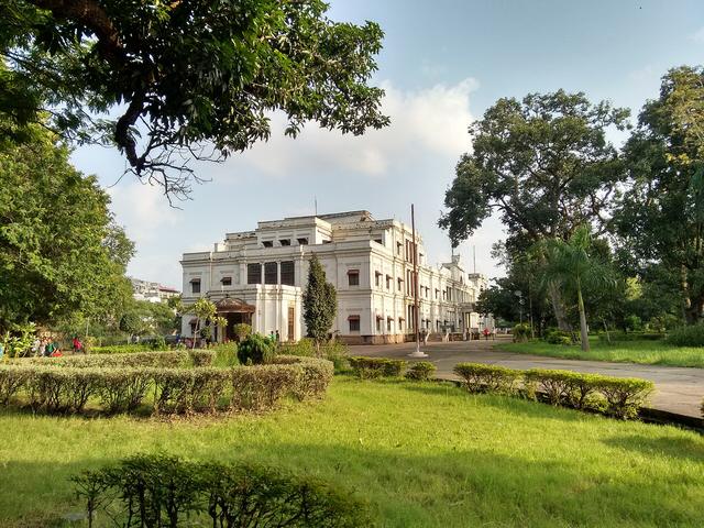Lalbagh Palace, Indore (Indore, where the college is located)