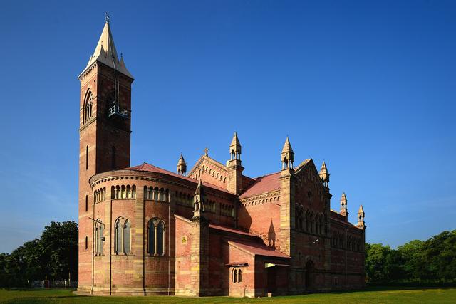 Kanpur Memorial Church (Kanpur, where the college is located)