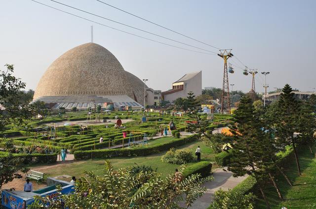 Science City Kolkata (Kolkata, where the college is located)
