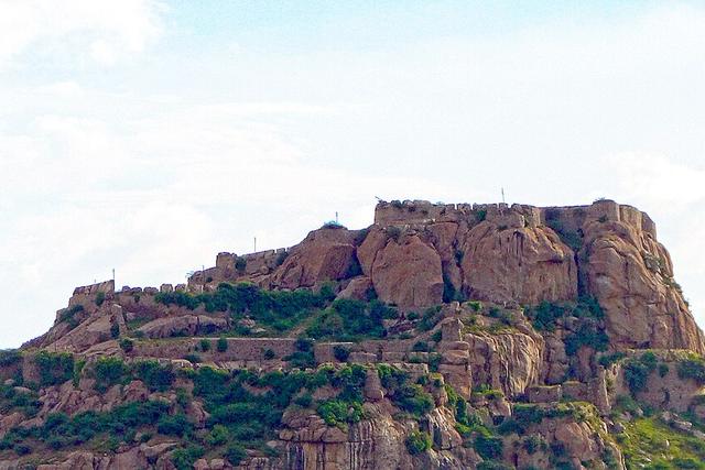 Koppal Fort (Koppal, where the college is located)