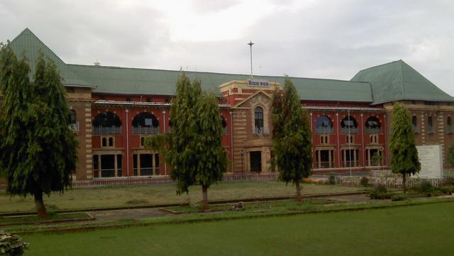 Vidhan Bhavan (State Legislative Assembly) Nagpur - panoramio (Nagpur, where the college is located)