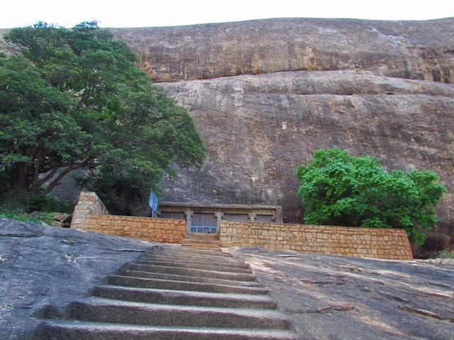 Sitannavàsal (Pudukottai, where the college is located)