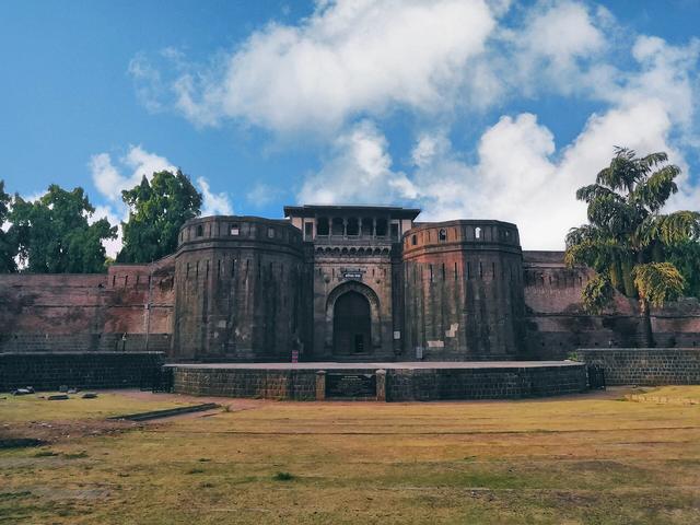 Shanivar Wada,Pune (Pune, where the college is located)