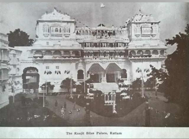 Ranjit Vilas Palace, Ratlam (Ratlam, where the college is located)