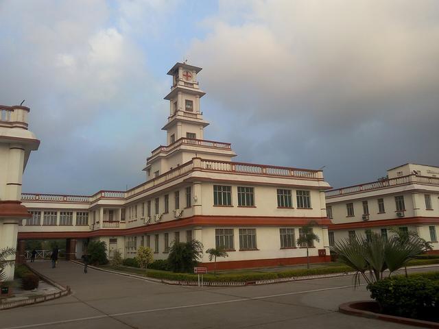 Birla hospital satna (Satna, where the college is located)