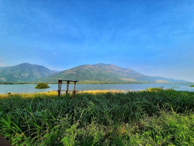 Manjalar dam jereez (Theni, where the college is located)