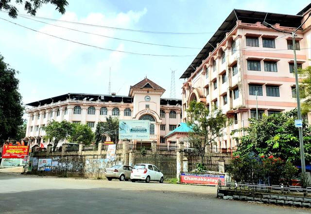 Thodupuzha-civilstation-complex (Thodupuzha, where the college is located)