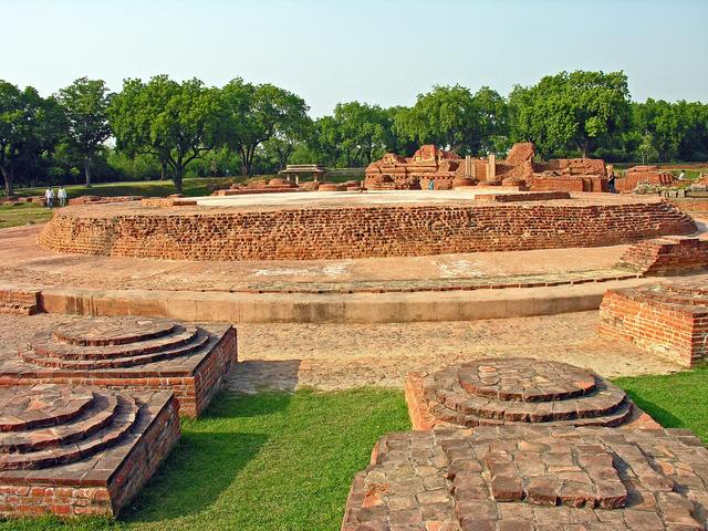 India-5163 - Flickr - archer10 (Dennis) (Uttar Pradesh, where the college is located)